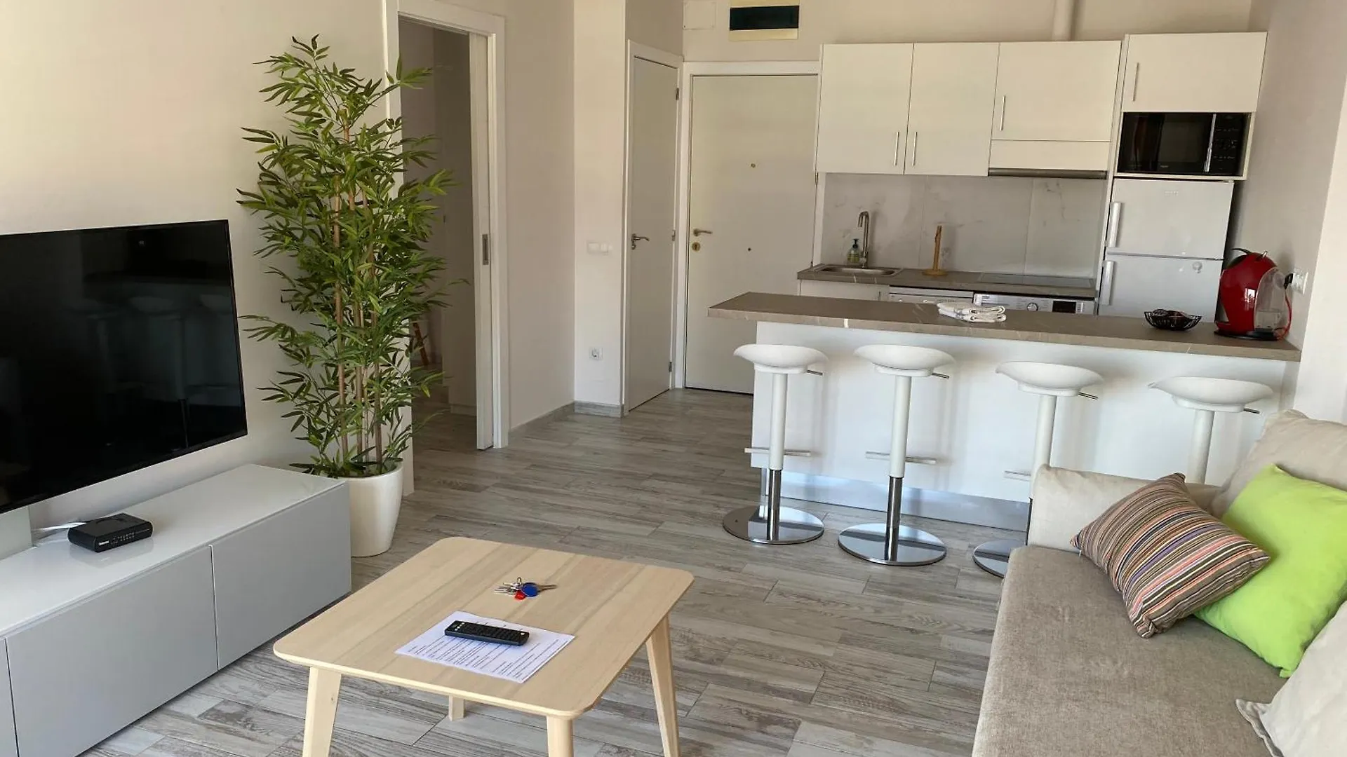 Paraiso Suites With Mega Views, Sea And Mountain. Playa Paraiso  Apartment